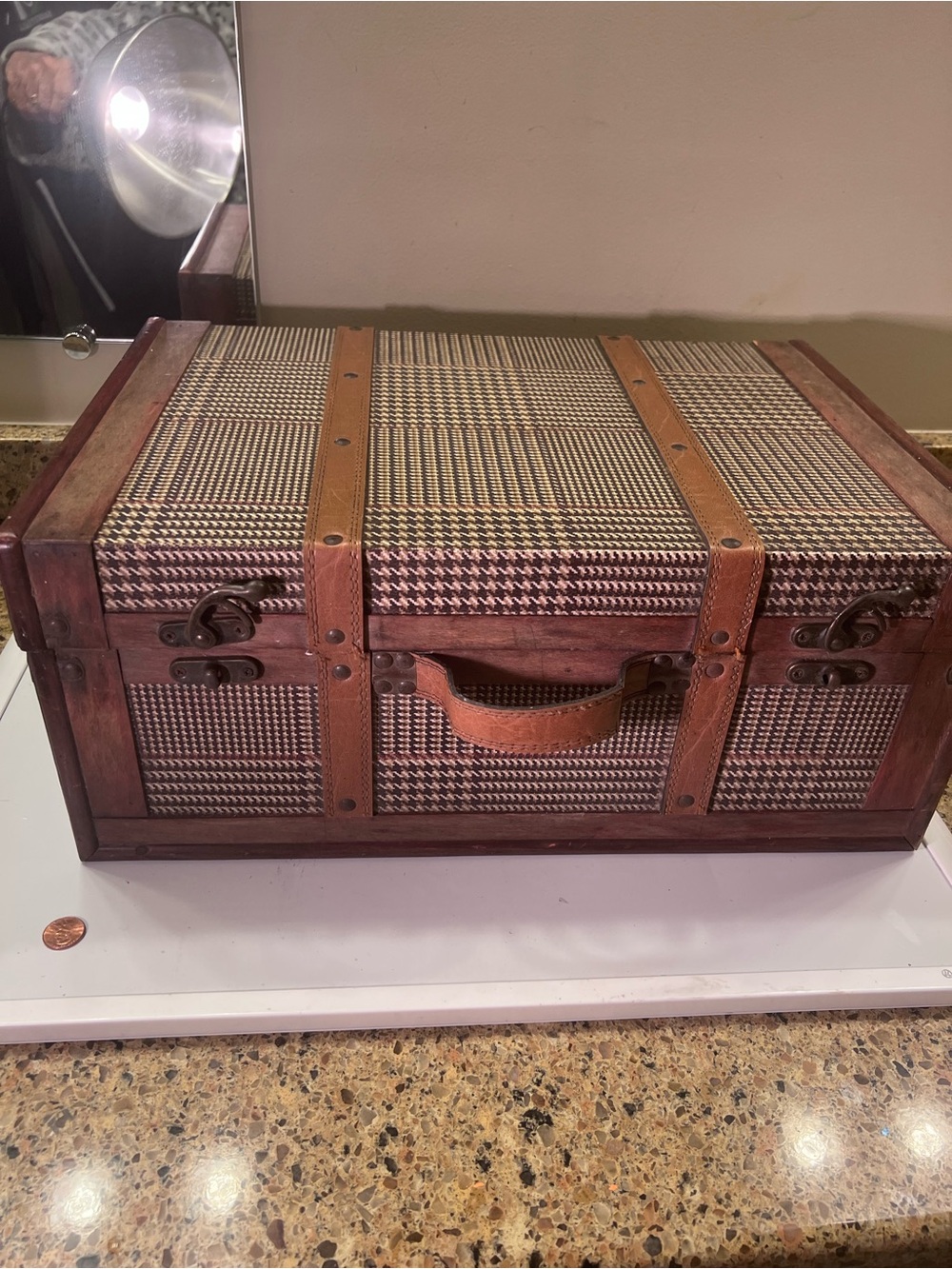 Classic Brown Plaid Houndstooth Decorative Storage Trunk Home Accents 17.5x12x7”